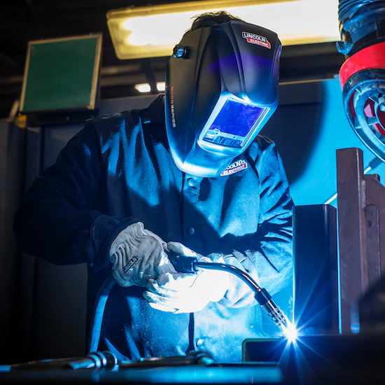 Lincoln Viking 3350 4C Matte Black 4th Gen Welding Helmet - K3034-4 - Image 6